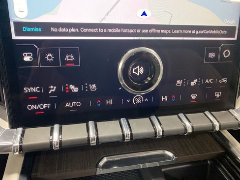 Certified 2024 GMC Acadia Denali w/ Super Cruise Package image 44