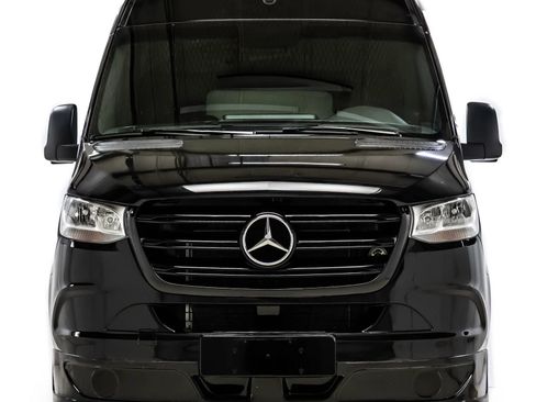 Used 2023 Mercedes-Benz Sprinter 3500 image 8