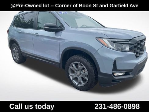 Used 2025 Honda Passport TrailSport image 10