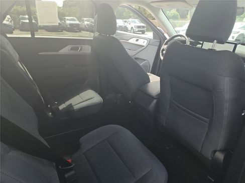 New 2026 Ford Explorer Active image 21