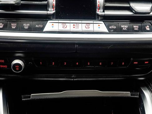 Used 2021 BMW M4 Competition w/ M Carbon Exterior Package image 21