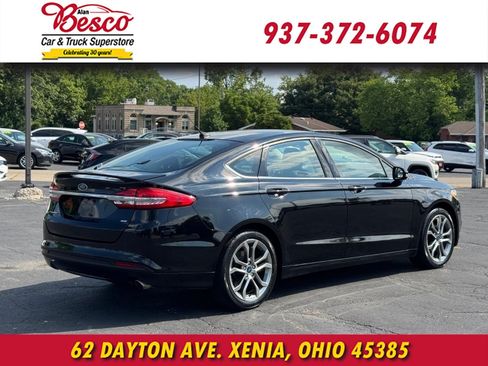 Used 2017 Ford Fusion SE w/ Equipment Group 201A FWD image 4