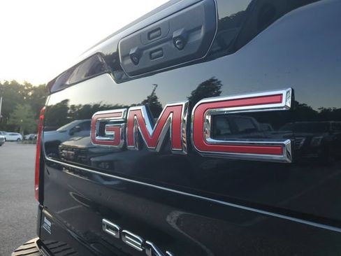 Used 2024 GMC Sierra 1500 Denali w/ Denali Reserve Package AWD/4WD image 6