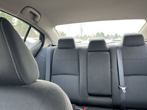Used 2022 Nissan Altima 2.5 S FWD image 15
