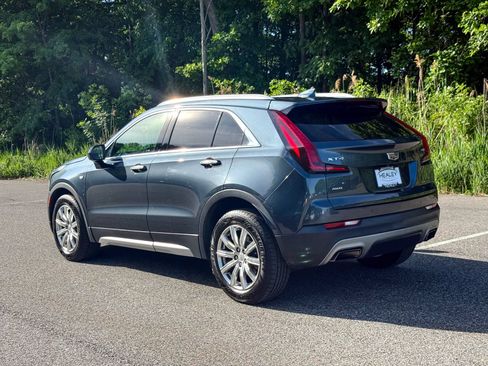Used 2020 Cadillac XT4 Premium Luxury w/ Cold Weather Package AWD/4WD image 4