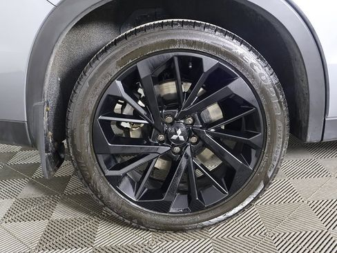 Used 2024 Mitsubishi Outlander SE Black Edition image 22