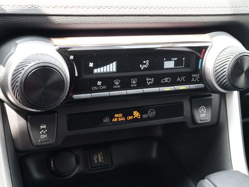 Used 2025 Toyota RAV4 LE image 19