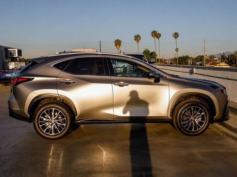 Used 2025 Lexus NX 250 FWD w/ Premium Package image 13