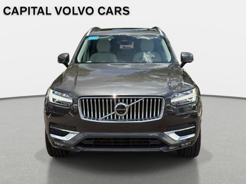 Used 2023 Volvo XC90 B6 Plus AWD/4WD image 2