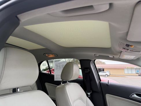 Used 2018 Mercedes-Benz GLA 250 image 26