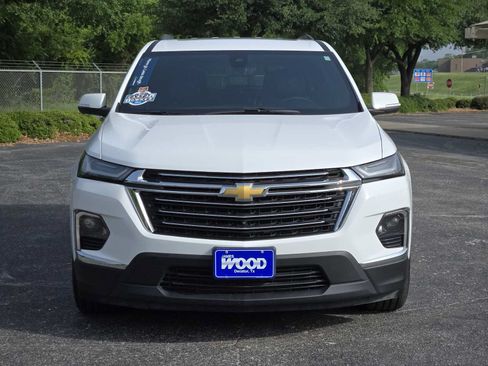 Certified 2023 Chevrolet Traverse LT w/ LT Premium Package FWD image 3