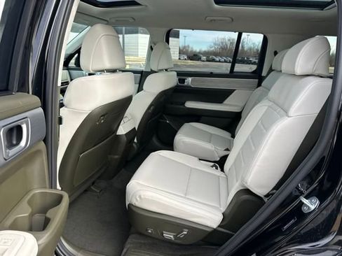 New 2025 Hyundai Santa Fe Calligraphy FWD image 19