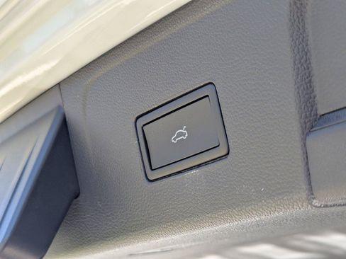 New 2026 Volkswagen Atlas SEL AWD/4WD image 33