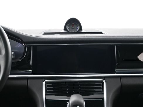 Certified 2020 Porsche Panamera Edition image 11