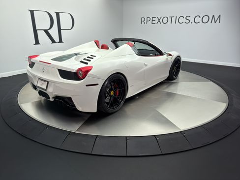 Used 2013 Ferrari 458 Spider RWD image 6