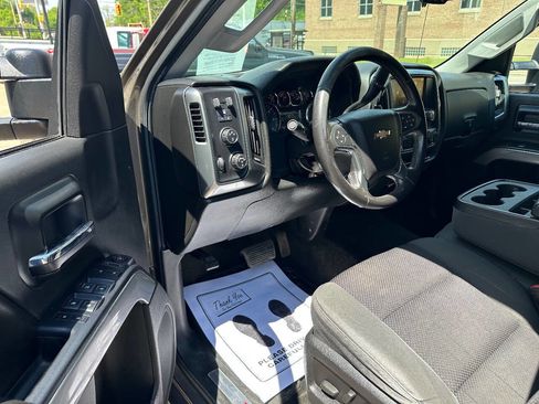 Used 2015 Chevrolet Silverado 2500 LT w/ LT Convenience Package AWD/4WD image 8