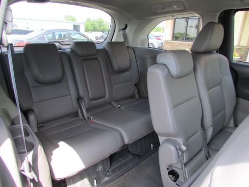 Used 2017 Honda Odyssey Touring Elite image 32