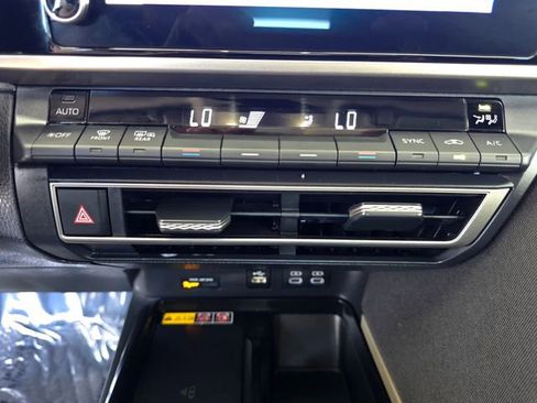 Used 2025 Toyota Camry LE FWD image 13