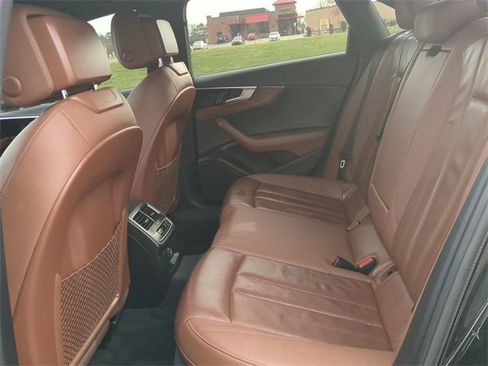 Used 2020 Audi A4 2.0T Premium image 12