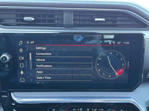 Used 2023 GMC Sierra 1500 Denali w/ Technology Package AWD/4WD image 28
