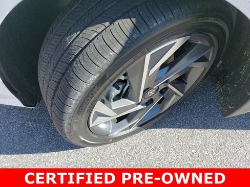 Used 2025 Hyundai Elantra Limited FWD image 36