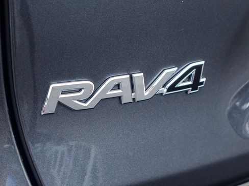Used 2023 Toyota RAV4 XLE Premium FWD image 25
