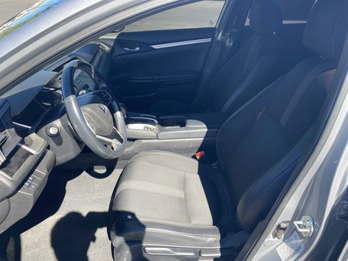 Used 2021 Honda Civic Sport image 9