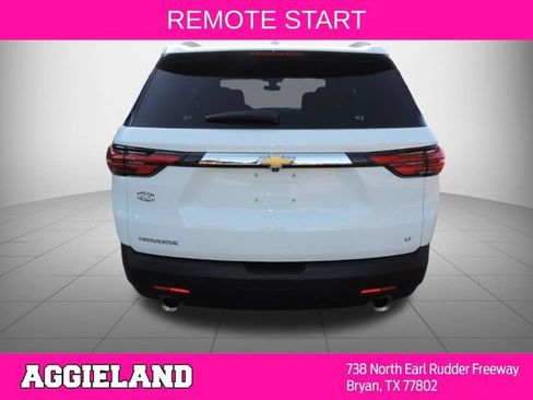 Used 2023 Chevrolet Traverse LT FWD image 5