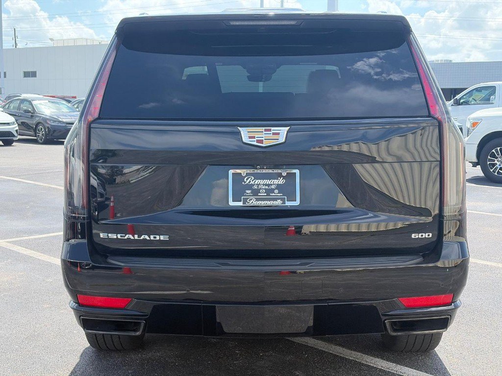 Used 2021 Cadillac Escalade Sport w/ Driver Assist Tech Package AWD/4WD image 6