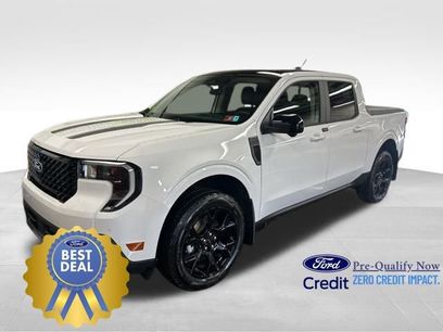 New 2025 Ford Maverick Lariat w/ Black Appearance Package