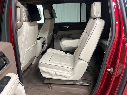 New 2026 GMC Yukon XL Denali AWD/4WD image 13