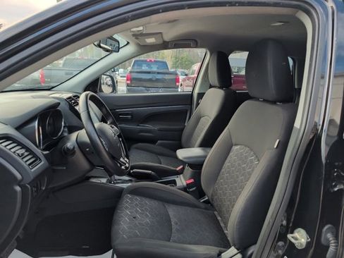 Used 2022 Mitsubishi Outlander Sport ES image 12