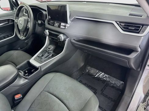 Used 2023 Toyota RAV4 XLE AWD/4WD image 30