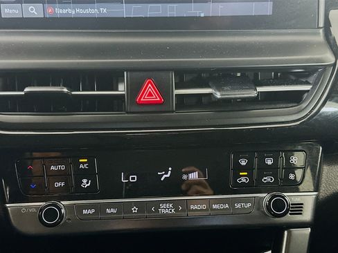 Used 2025 Kia Seltos S image 24