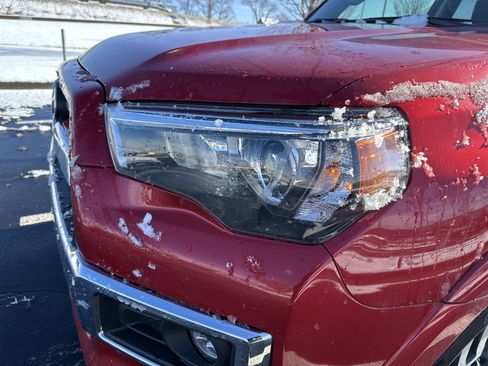 Certified 2022 Toyota 4Runner Limited image 6