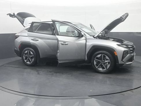 Used 2025 Hyundai Tucson SEL FWD image 35