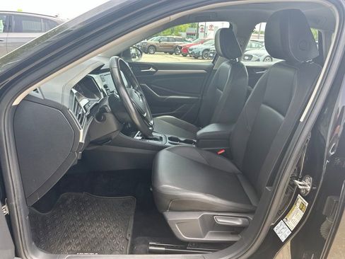Used 2019 Volkswagen Jetta SE FWD image 12
