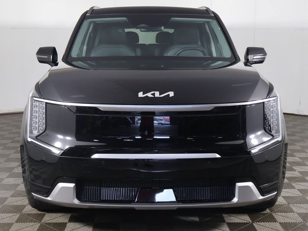 Used 2024 Kia EV9 Land AWD/4WD image 14
