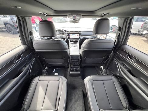 New 2026 Jeep Grand Cherokee L Limited w/ Limited Altitude Package image 24