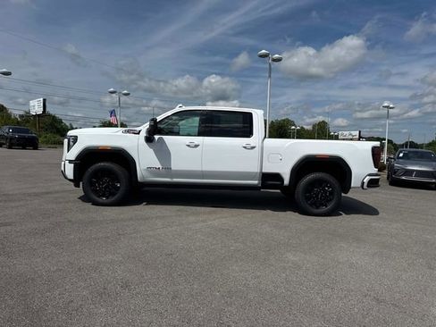 New 2026 GMC Sierra 2500 AT4 w/ AT4 Premium Plus Package AWD/4WD image 7