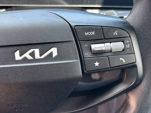 Used 2025 Kia K4 FWD image 11