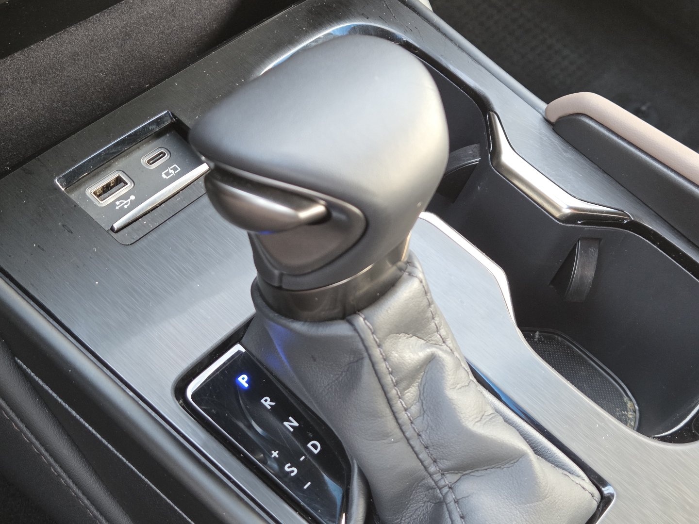 Used 2025 Lexus ES 300h w/ Premium Package FWD image 31