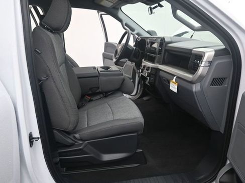 New 2026 Ford F250 4x4 Crew Cab Super Duty image 16