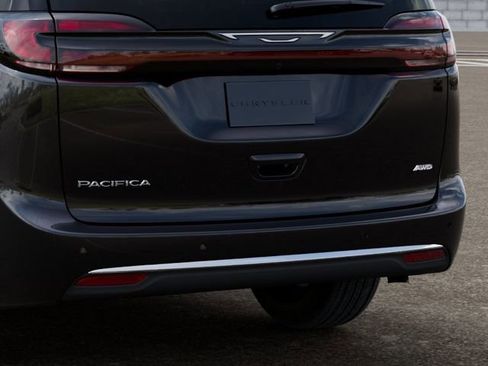 New 2027 Chrysler Pacifica Select AWD/4WD image 13