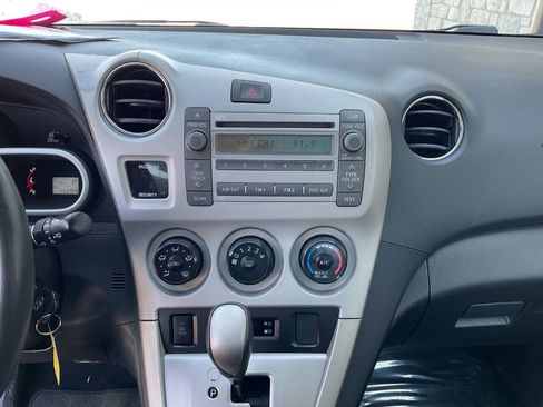 Used 2009 Toyota Matrix S image 17