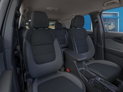 New 2026 Chevrolet TrailBlazer LT w/ Driver Confidence Package FWD image 17