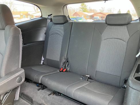 Used 2013 Chevrolet Traverse LT image 12