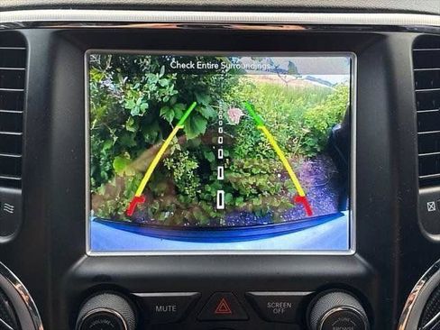 Used 2018 Jeep Grand Cherokee SRT w/ Trailer Tow Group IV AWD/4WD image 82
