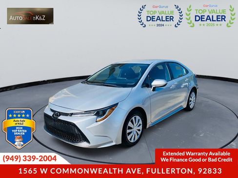 Used 2020 Toyota Corolla LE image 1