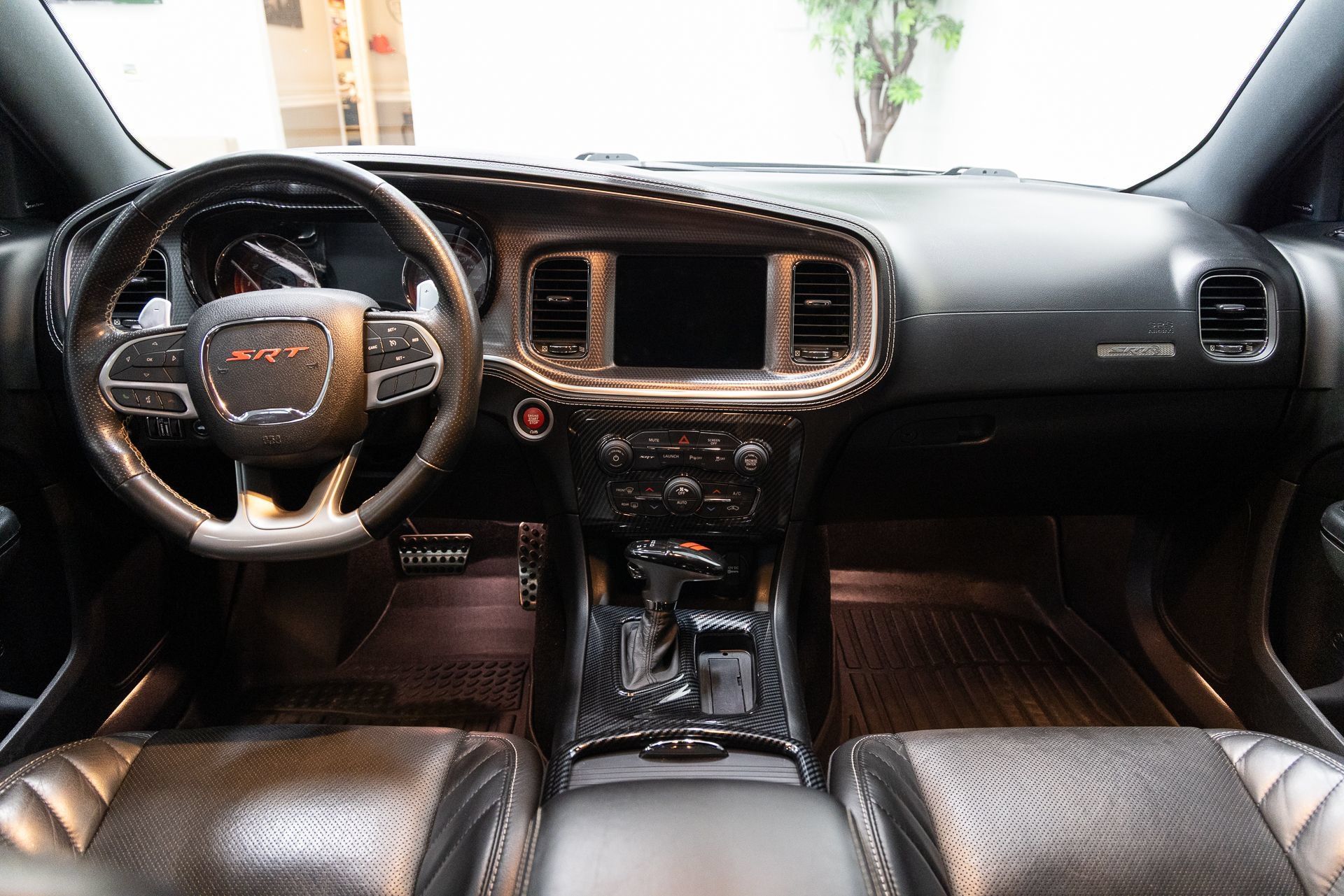 Used 2019 Dodge Charger SRT Hellcat w/ Harman/Kardon Audio Group RWD image 5